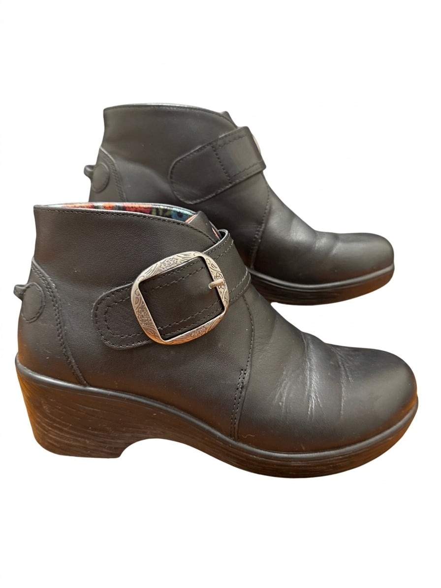 Alegria · Symone Ankle Wedge · 6.5 · Black