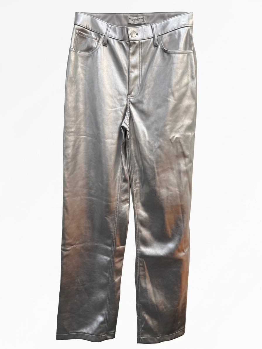 Abercrombie · 90's relaxed high rise · 6 · Silver
