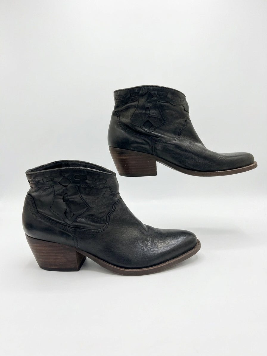 Nine West · Vintage American Collection · 9 · Black